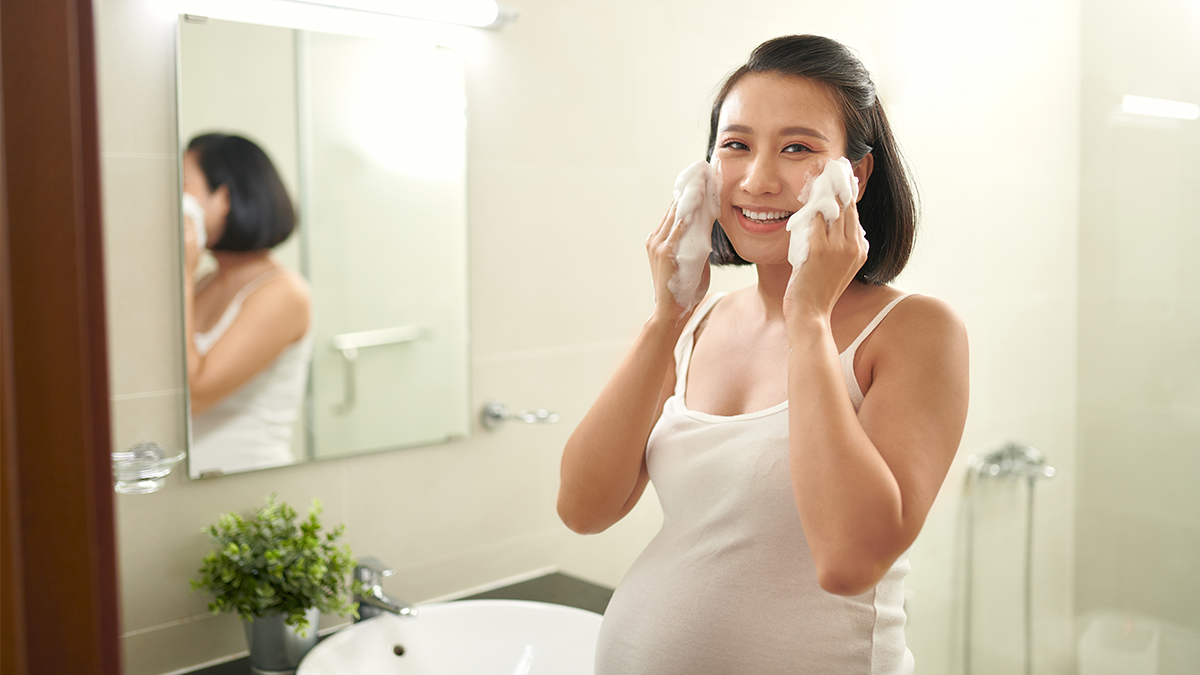 Guía para una rutina de de la piel durante el embarazo