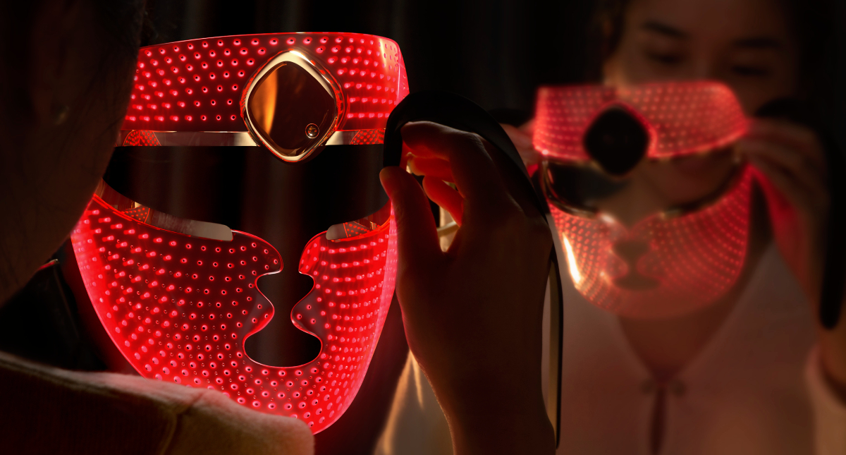 La máscara de luz LED de FAQ, la nueva firma de Foreo, FAQ 202.