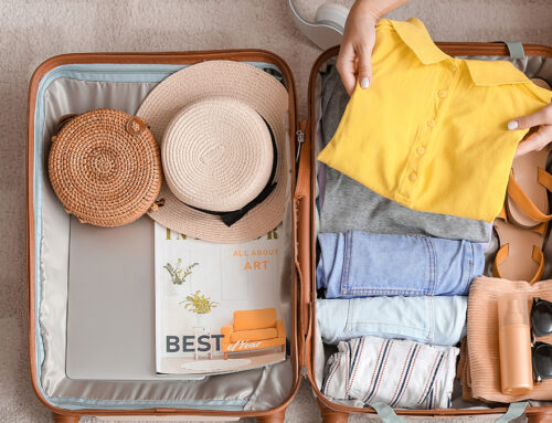 Essentiels de Voyage : De l’Avion à la Plage, que mettre dans votre Valise pour vos Vacances ?